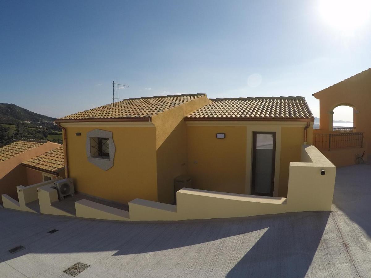 Aquilone Apartment Badesi Exterior foto